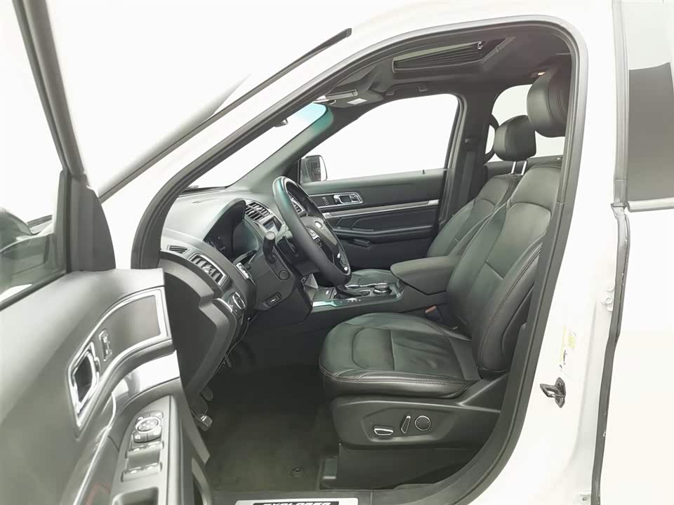 Ford Explorer Ford Explorer
