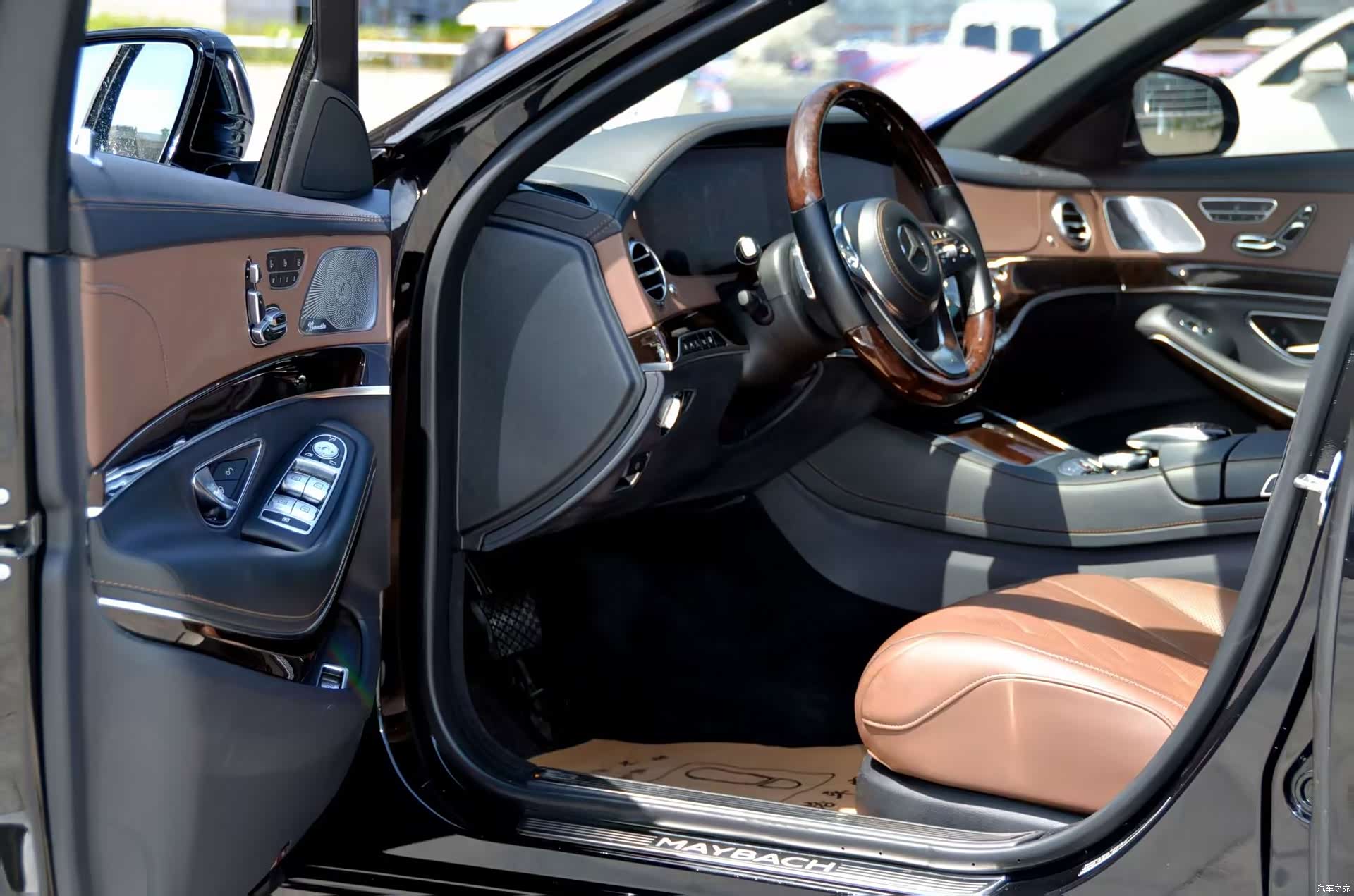 Maybach S-Class, 2018 3