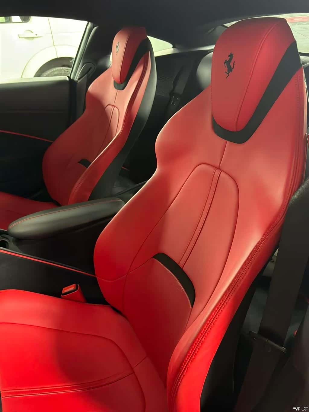 Ferrari Roma, 2022 6