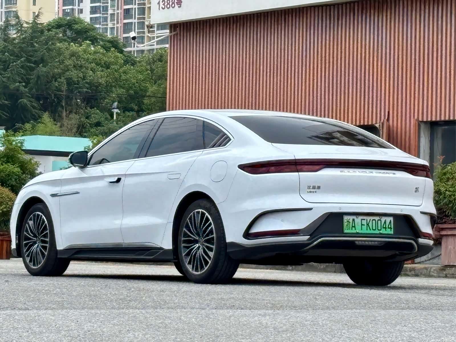 BYD Han, 2023 4