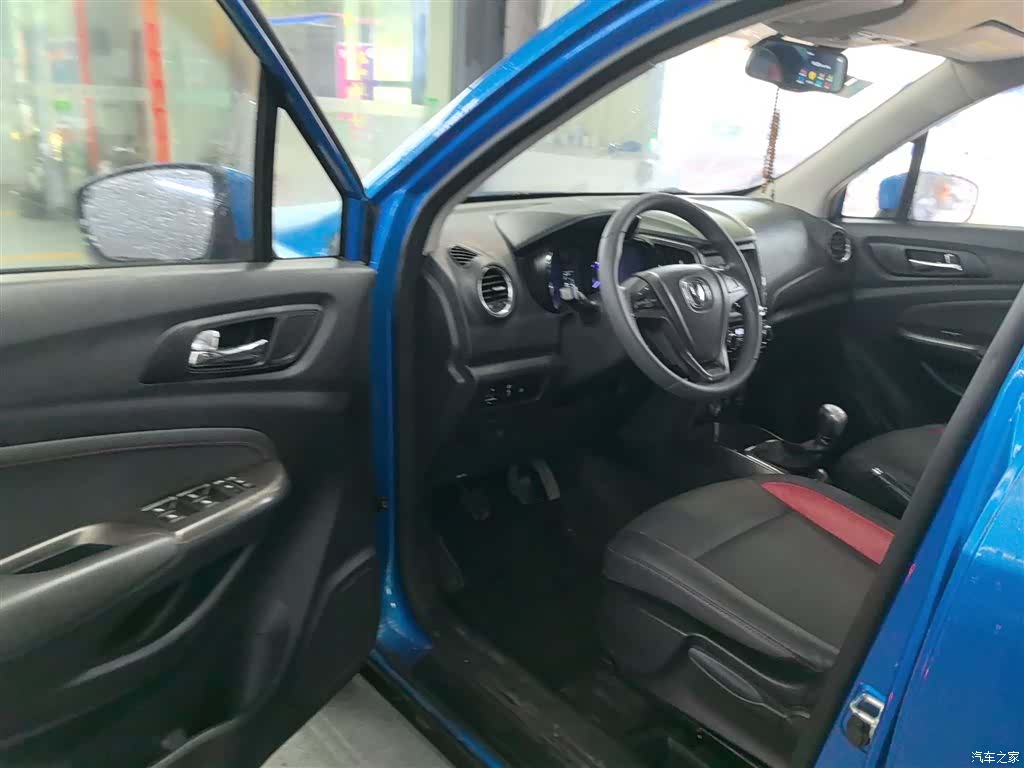 Changan CS15, 2016 16