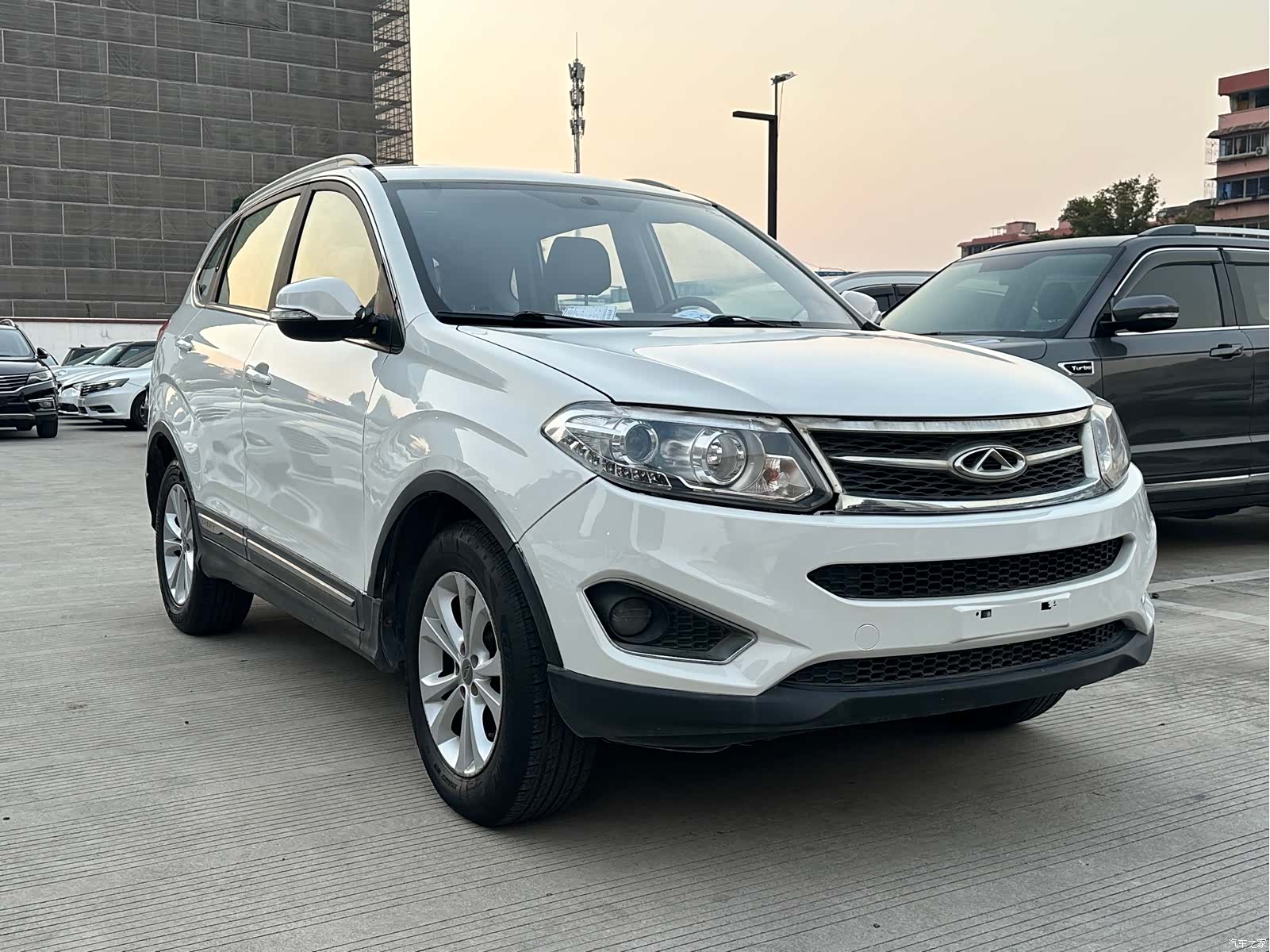 Chery 5, 2015 2