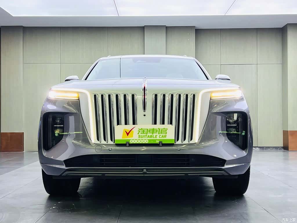 Hongqi E-HS9, 2023 2
