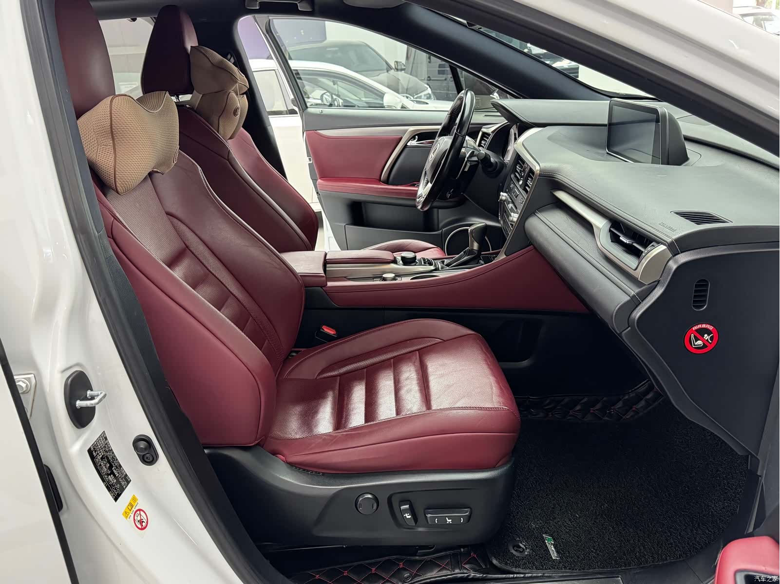 Lexus RX, 2017 11