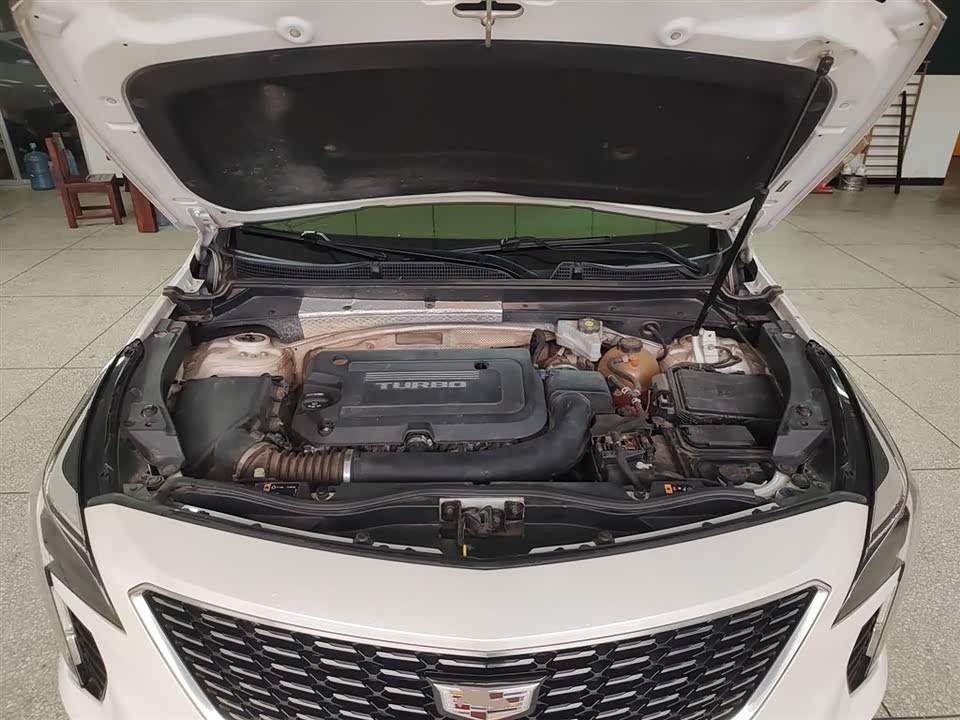 Cadillac XT4