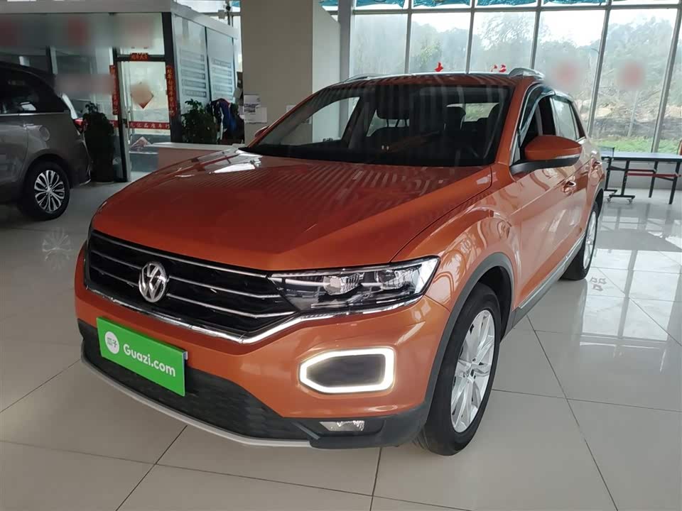 Volkswagen T-ROC exploring Songs