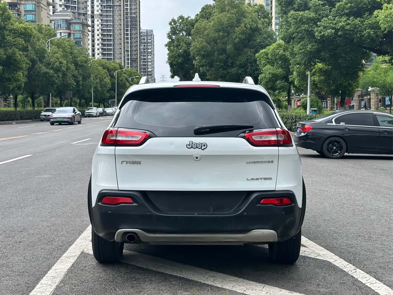 Jeep Cherokee, 2018 10