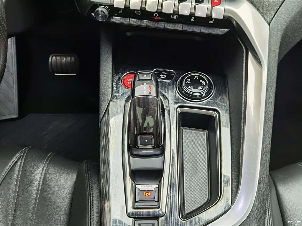 Peugeot 5008, 2017 13