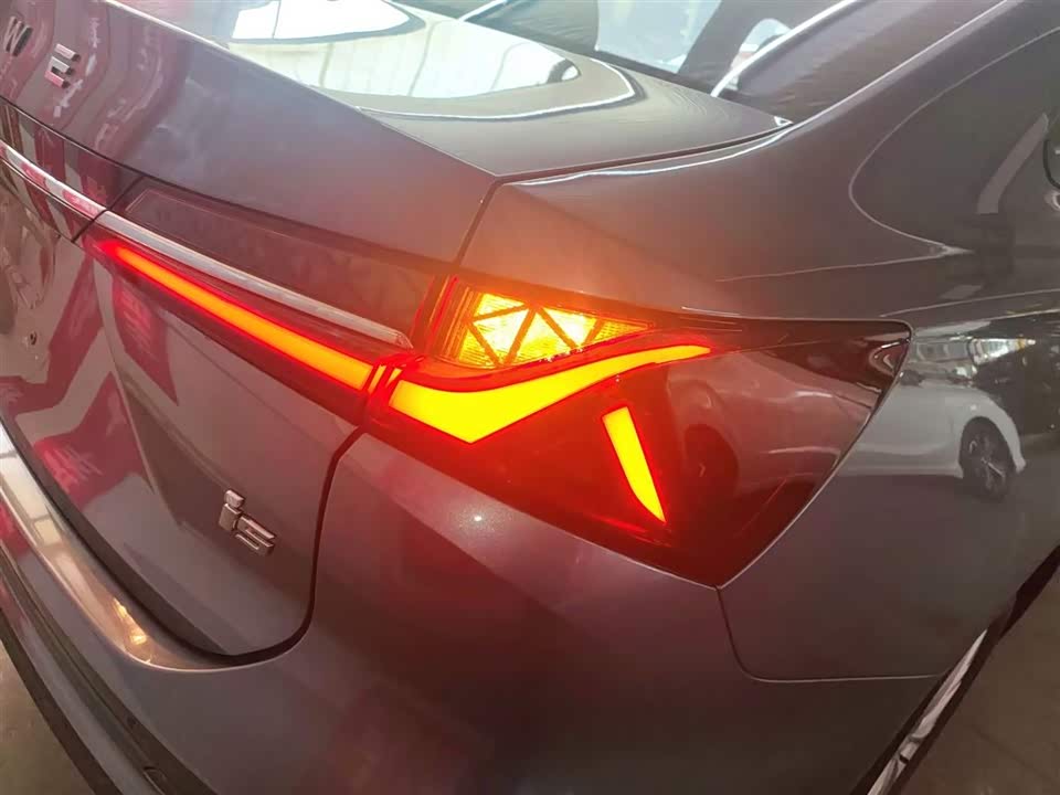 Roewe i5