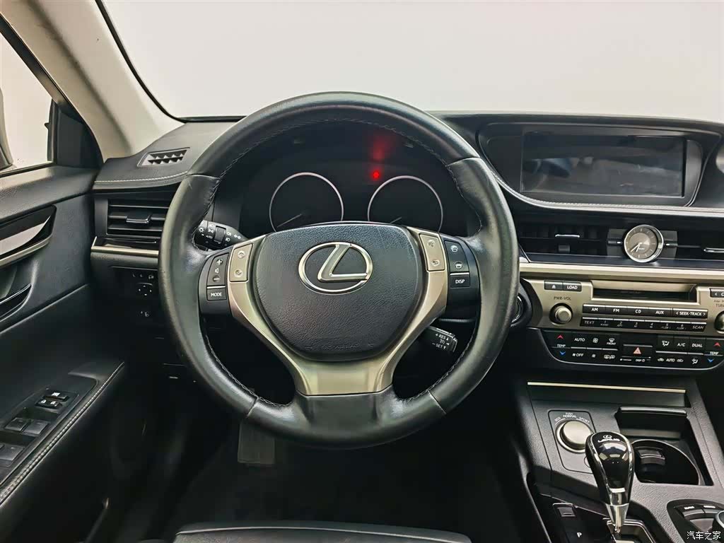 Lexus ES, 2014 11