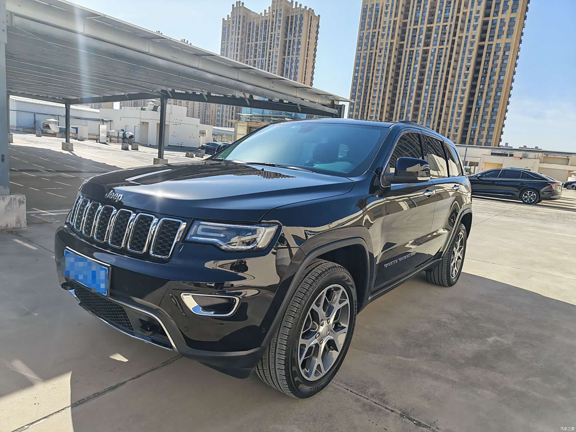Jeep Grand Cherokee, 2021 3