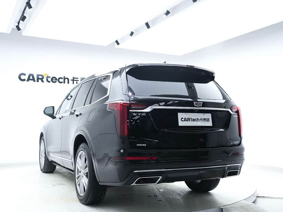 Cadillac XT6