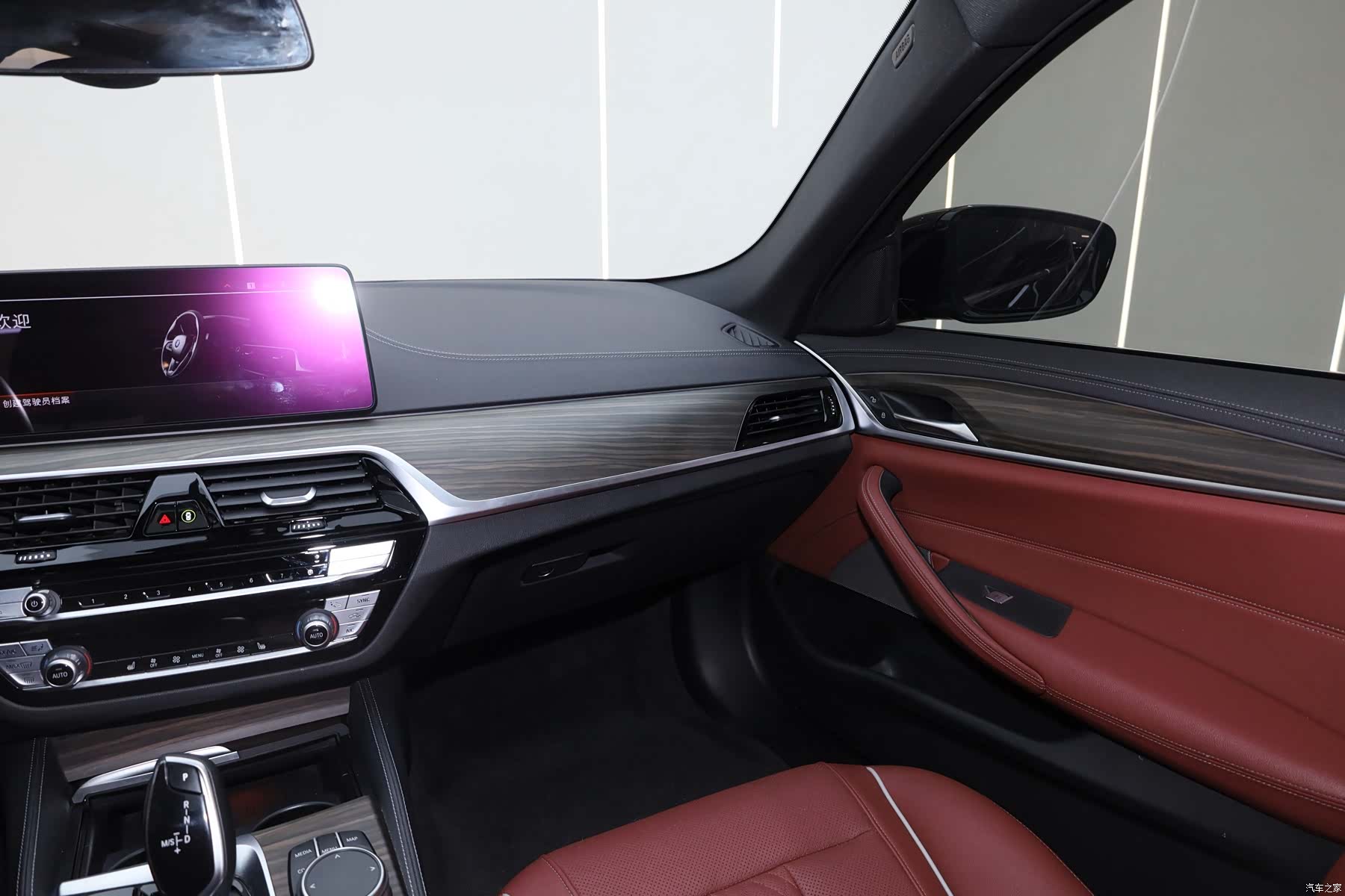 BMW 5 Series, 2022 27