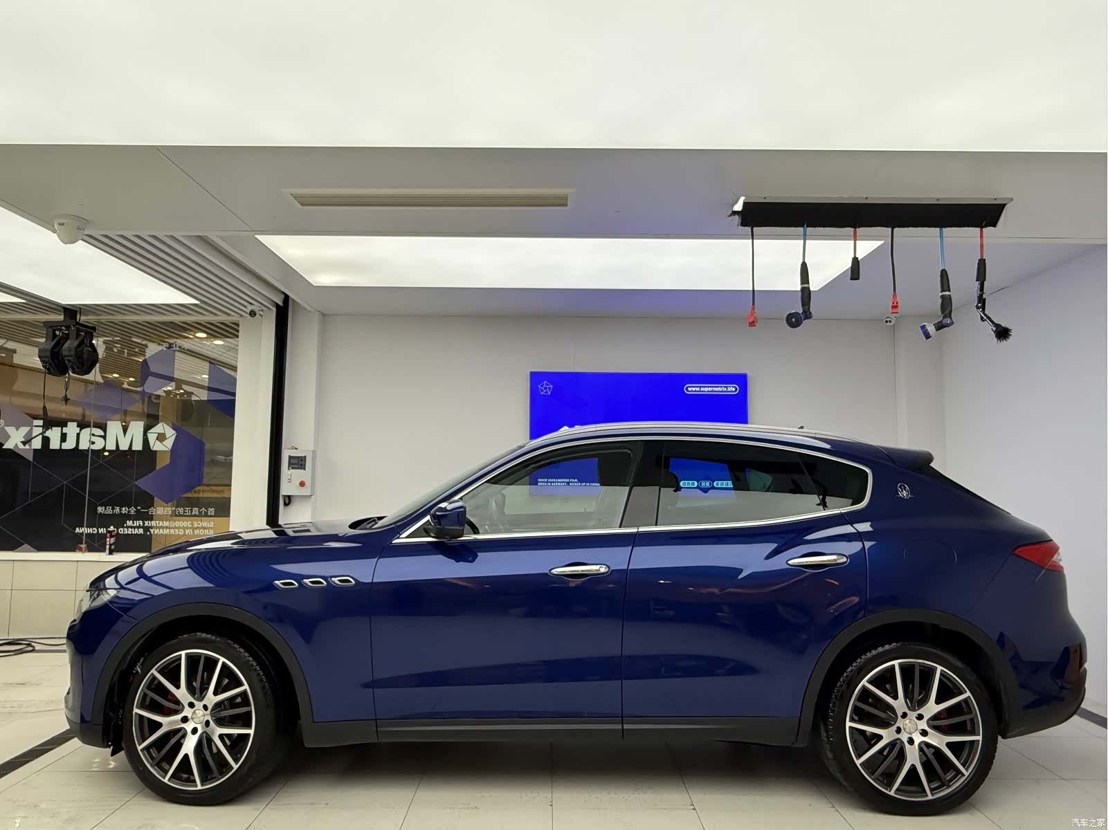 Maserati Levante, 2017 все фото