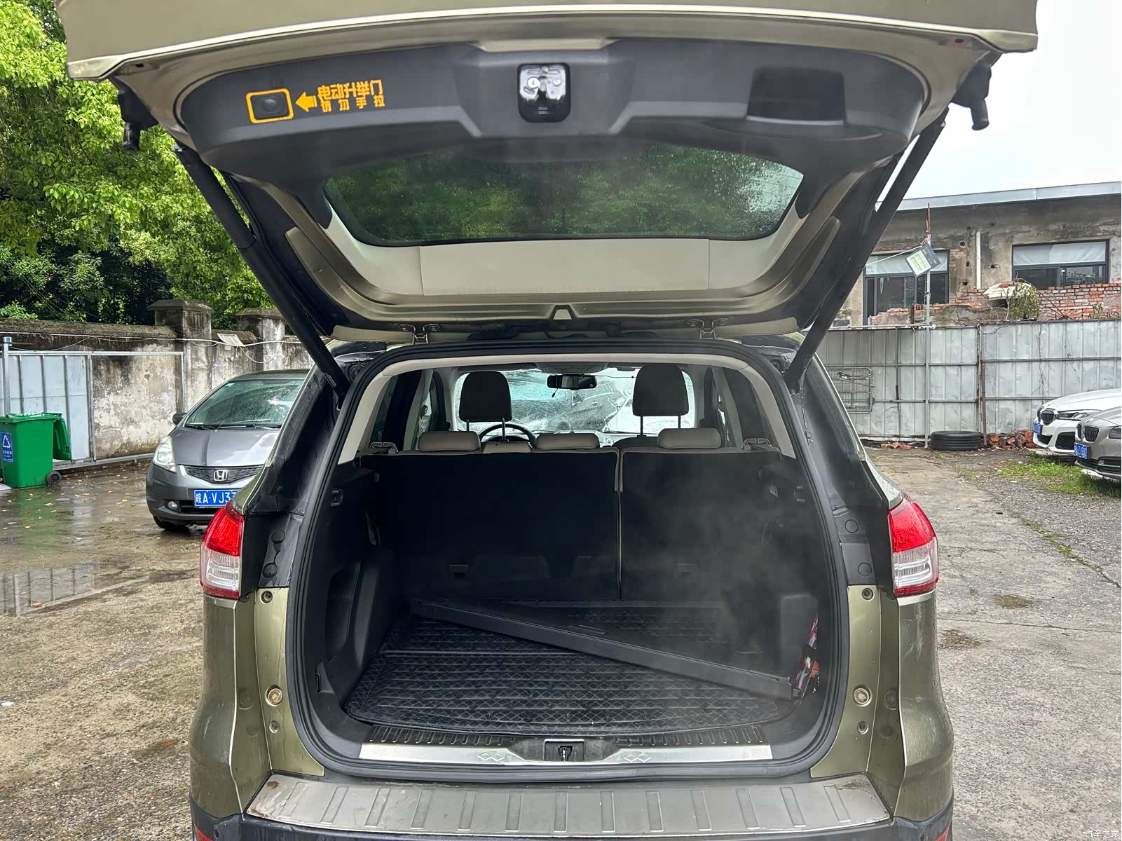 Ford Kuga, 2013 6