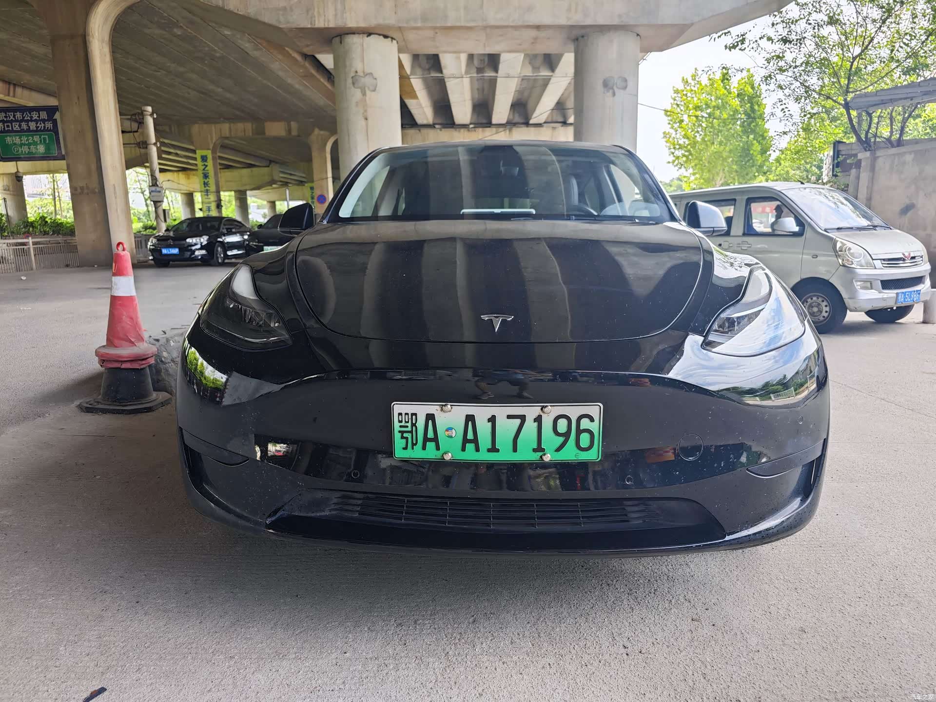 Tesla Model Y, 2023 2