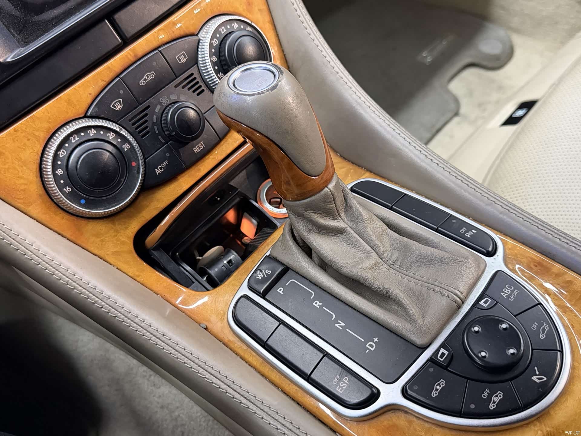 Mercedes-Benz SL, 2006 6