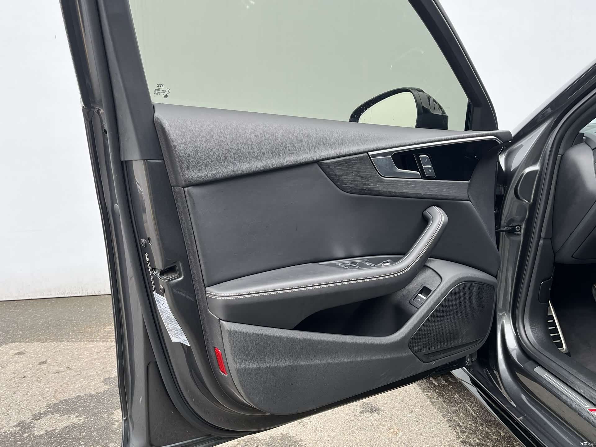 Audi A4L, 2024 14