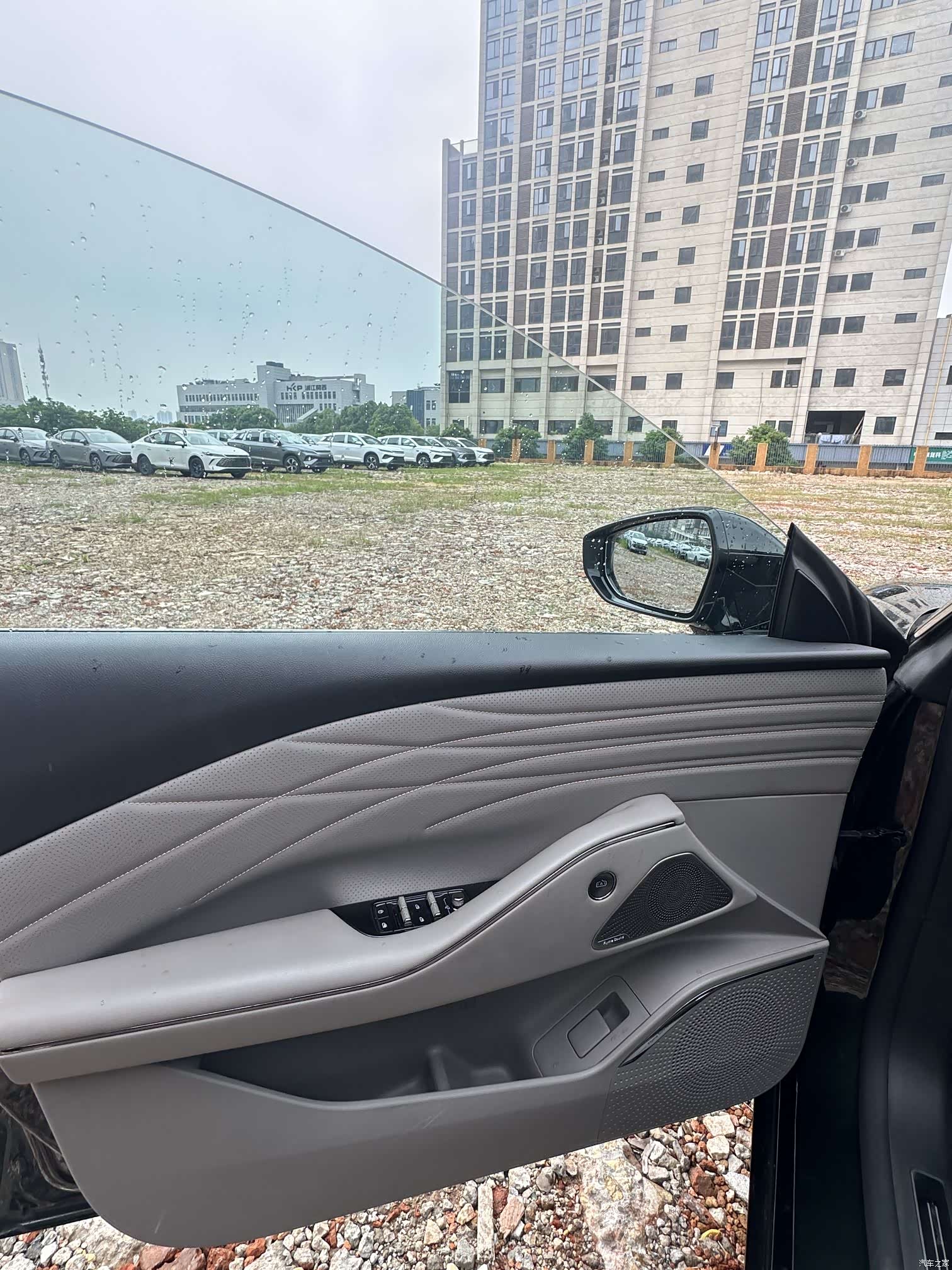 Geely 8, 2025 14