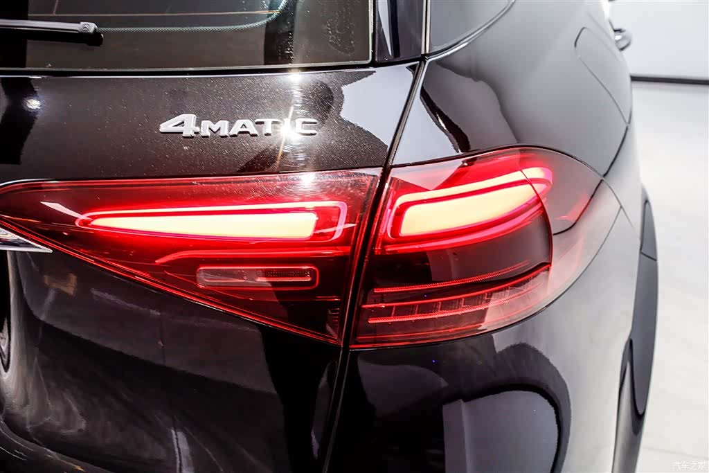 Mercedes-Benz GLE, 2023 14