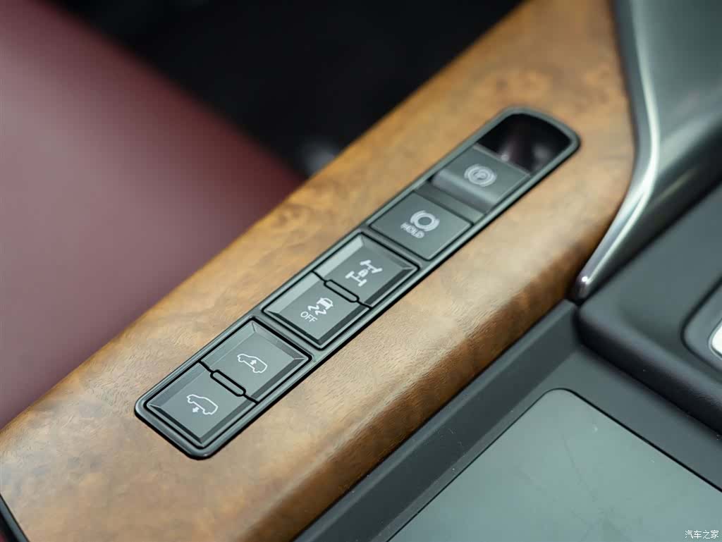 Lexus LX, 2026 19