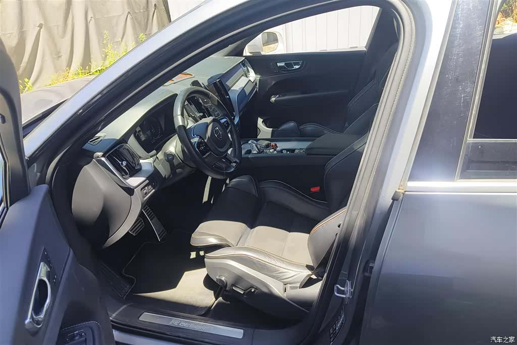 Volvo XC60, 2019 9
