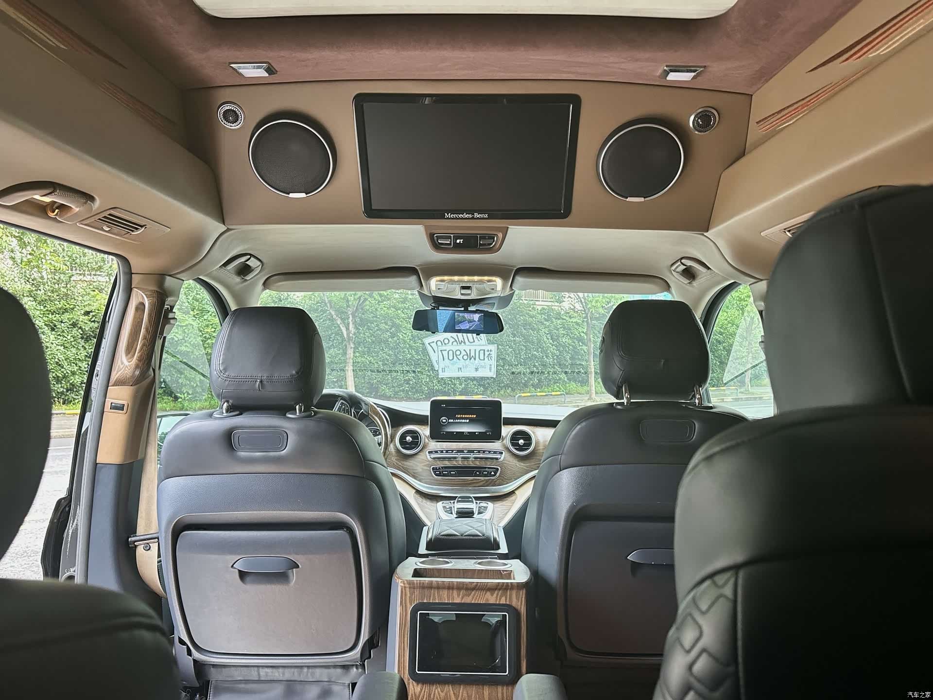 Mercedes-Benz V-Class, 2020 10