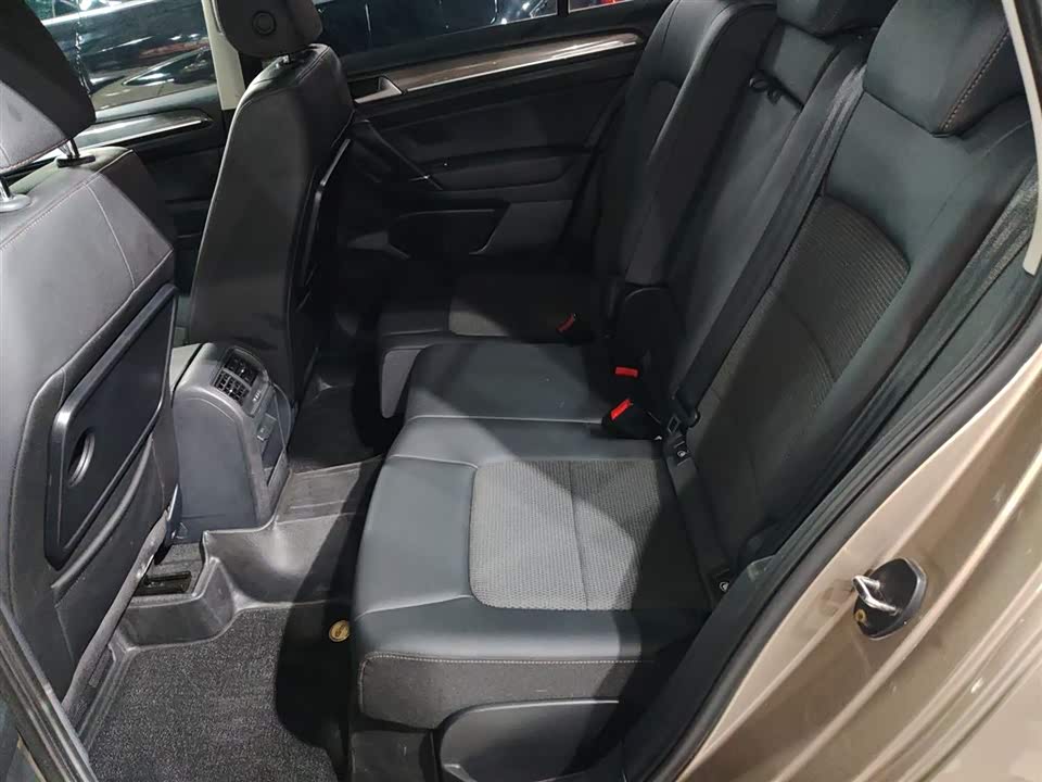 Volkswagen Golf*Jiayu