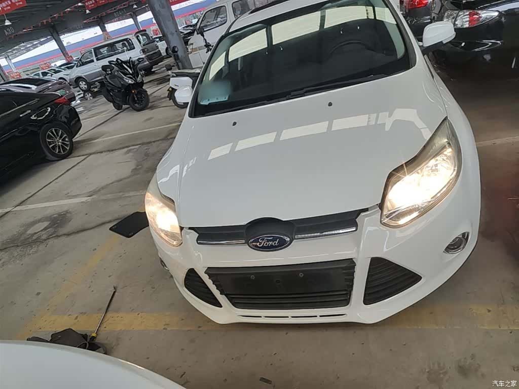 Ford Focus, 2014 3