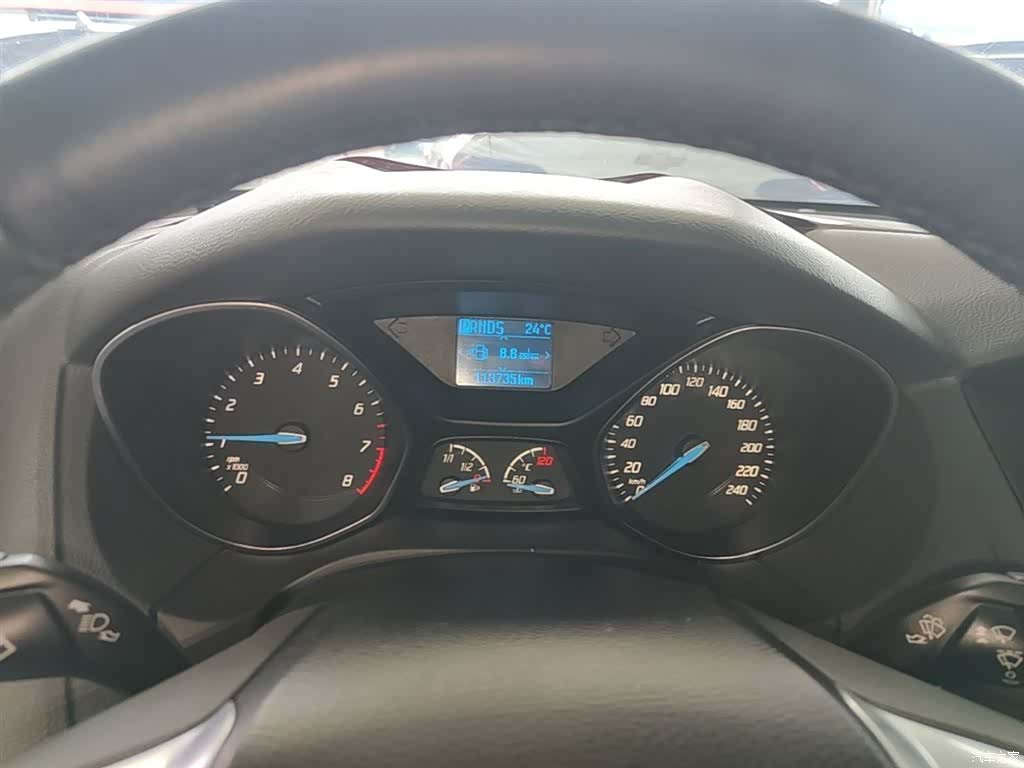 Ford Focus, 2014 12