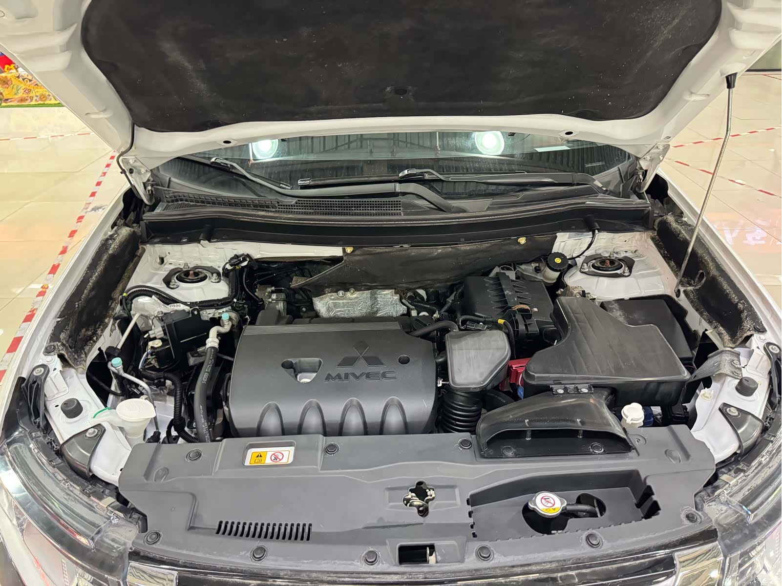 Mitsubishi Outlander, 2017 23