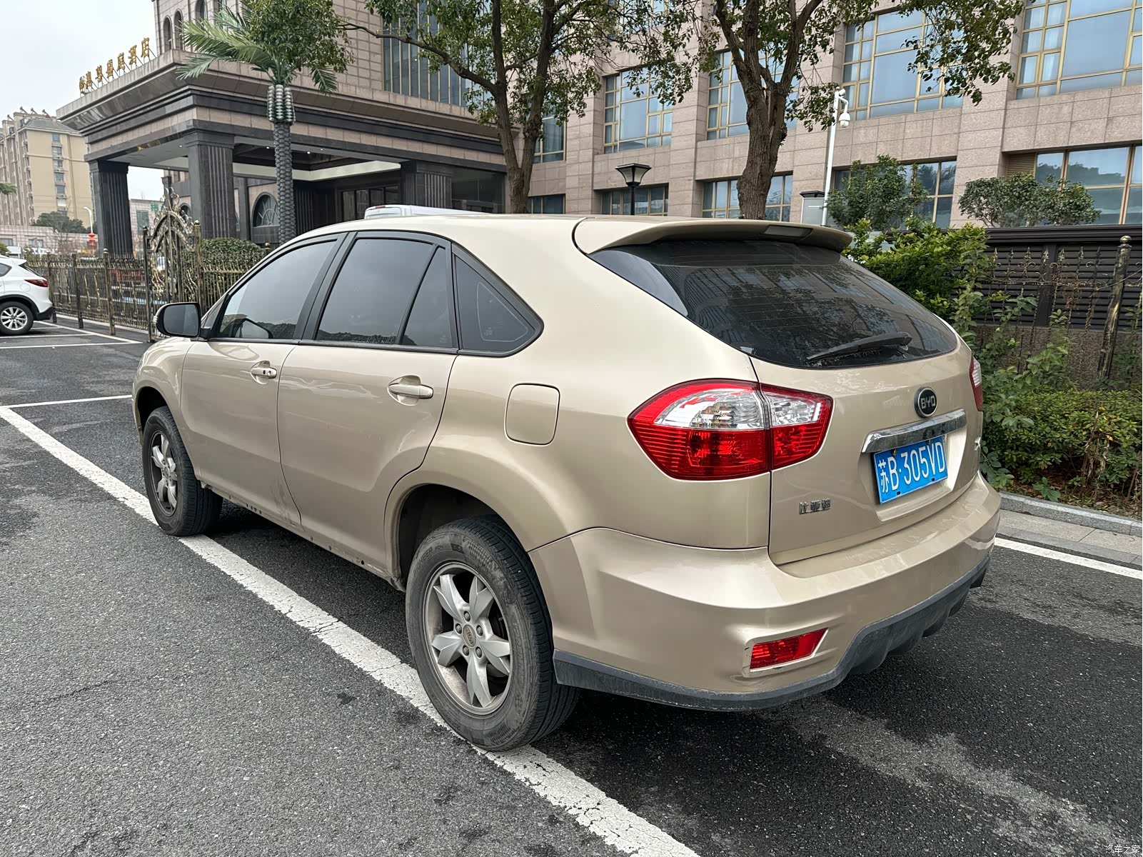 BYD S6, 2015 4