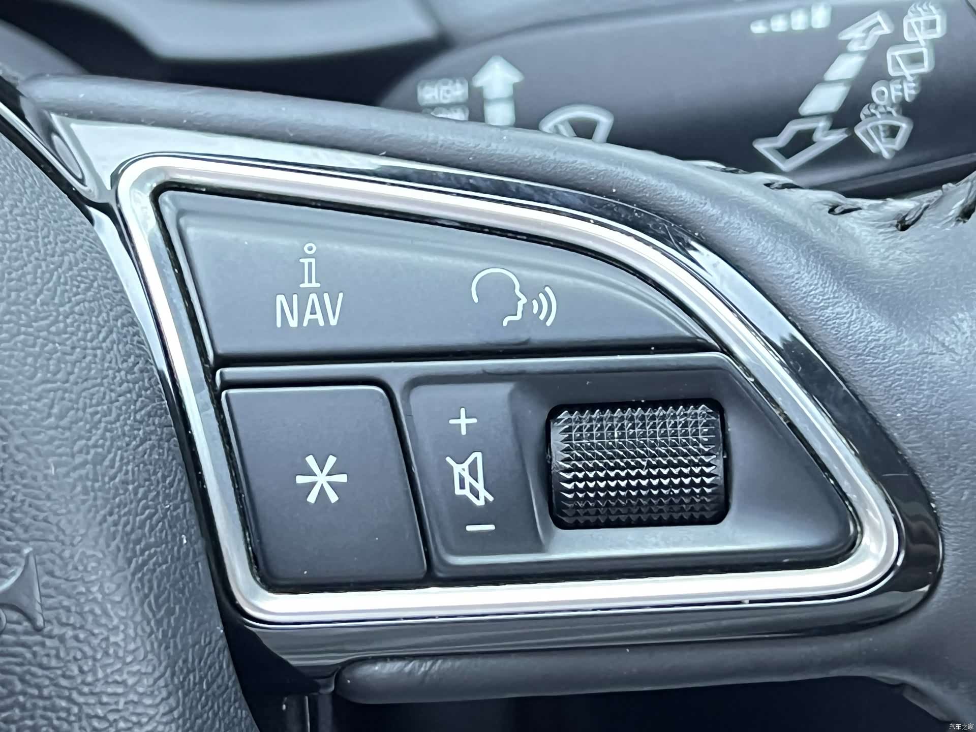 Audi Q3, 2014 24