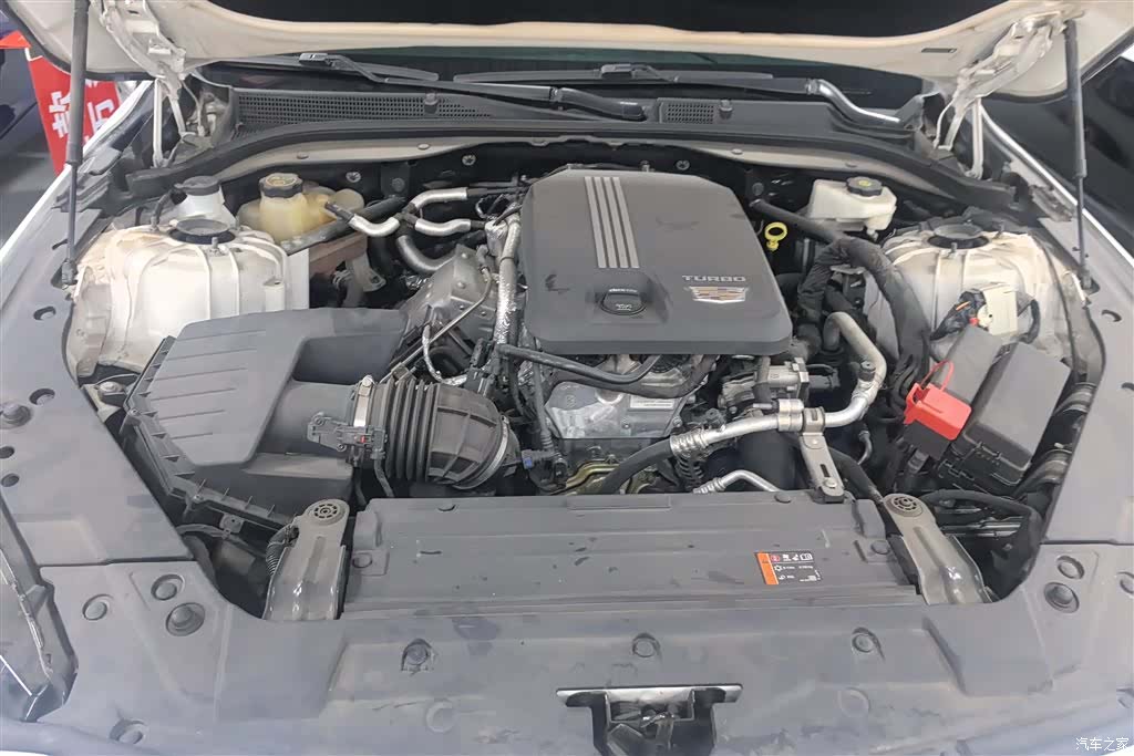 Cadillac CT5, 2022 10