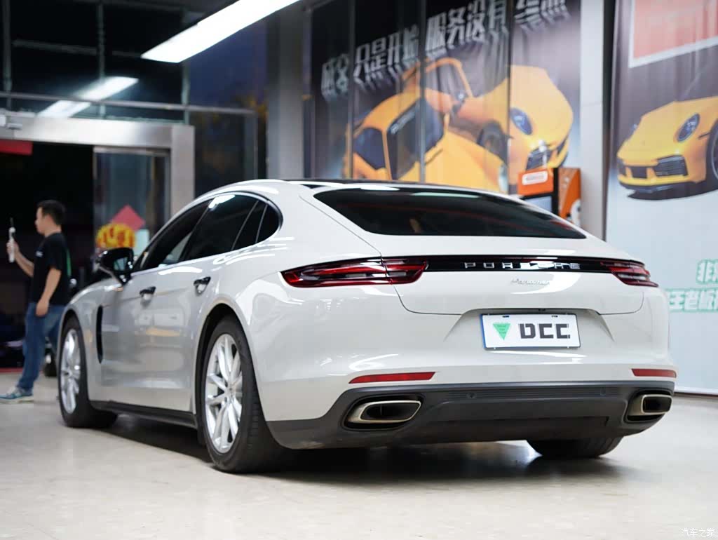 Porsche Panamera, 2019 2
