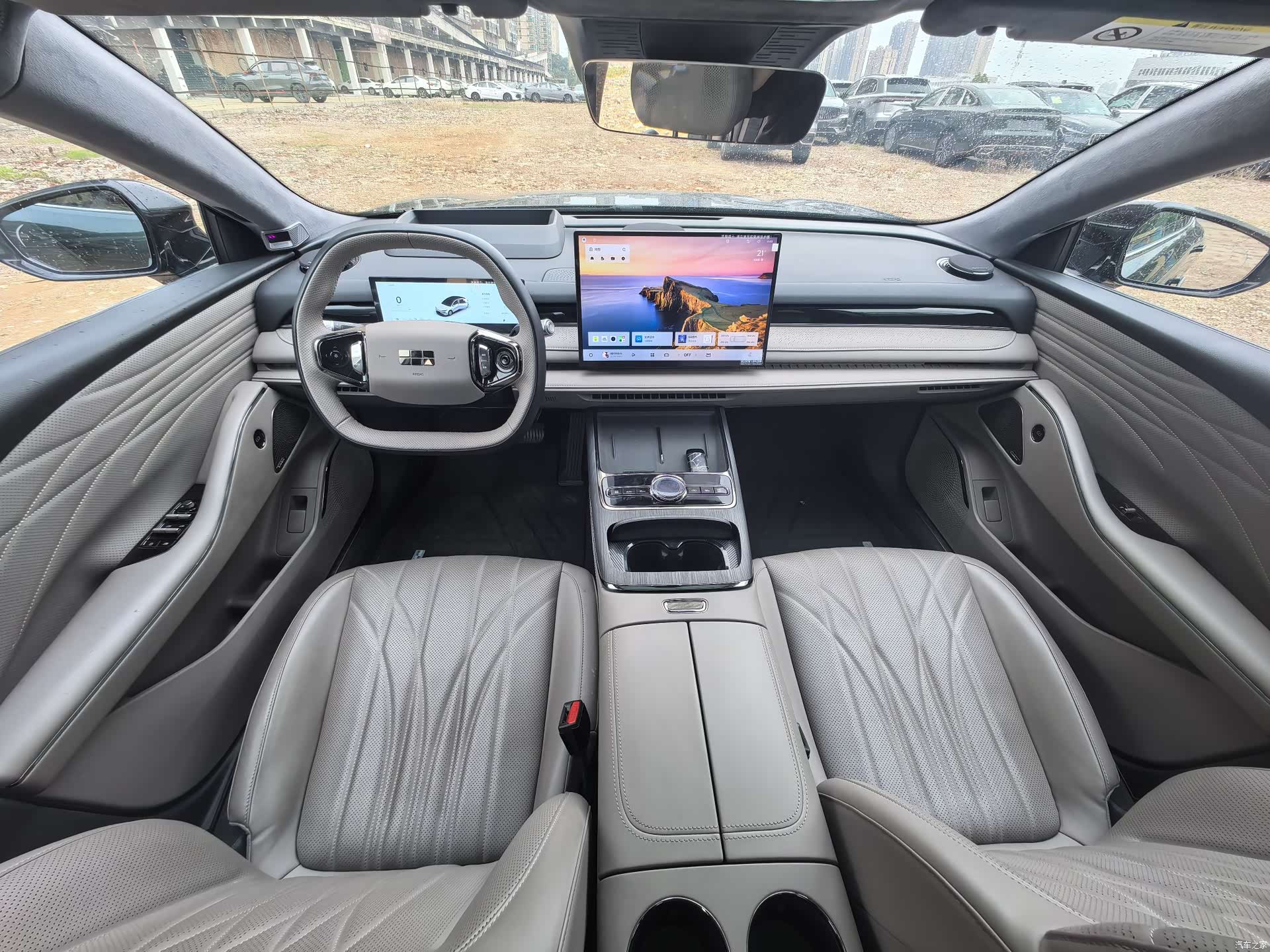 Geely 8, 2025 12