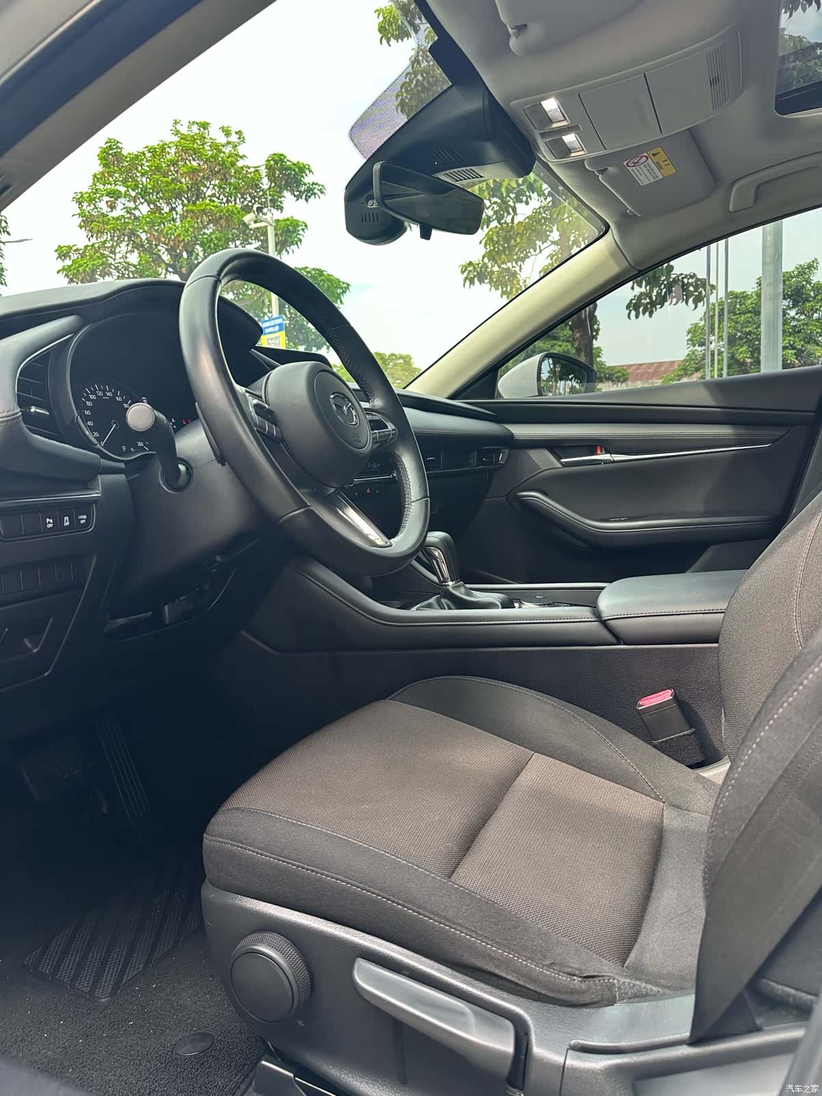 Mazda Mazda3, 2021 11