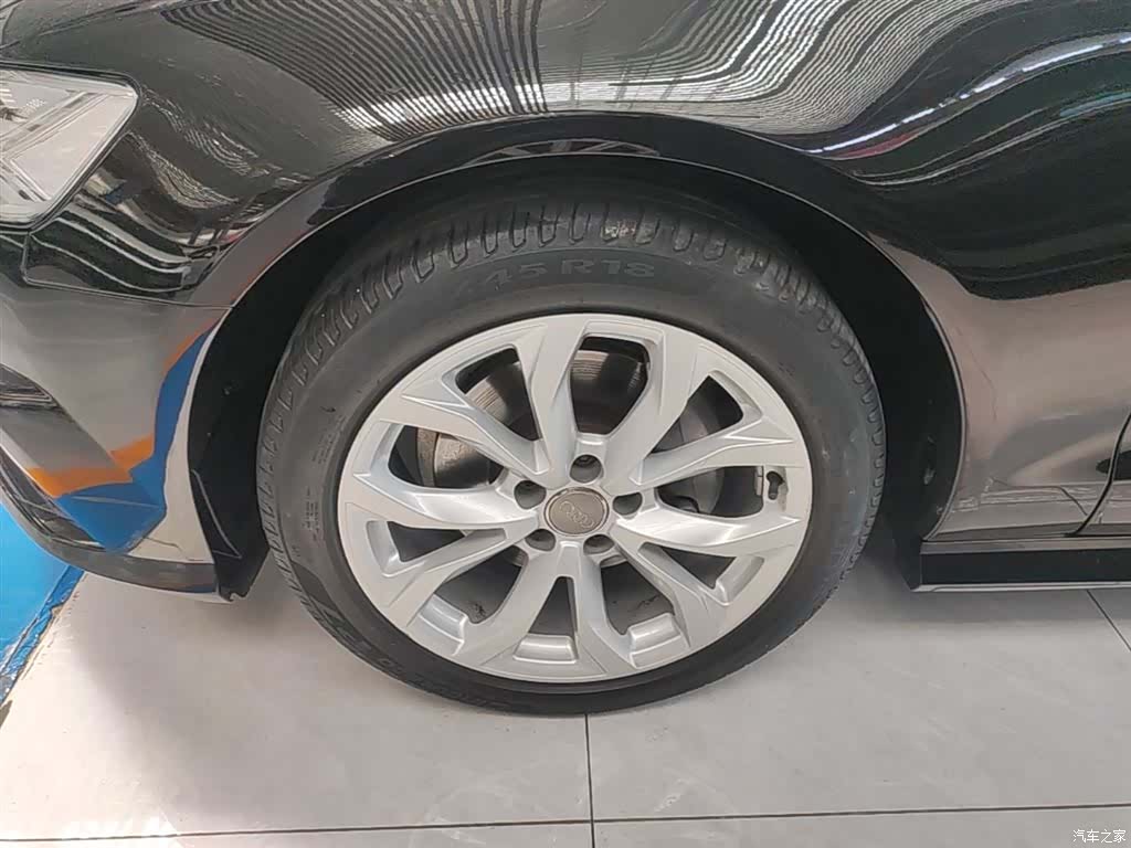 Audi A6L, 2018 23