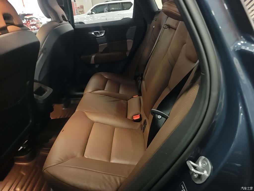 Volvo XC60, 2023 17