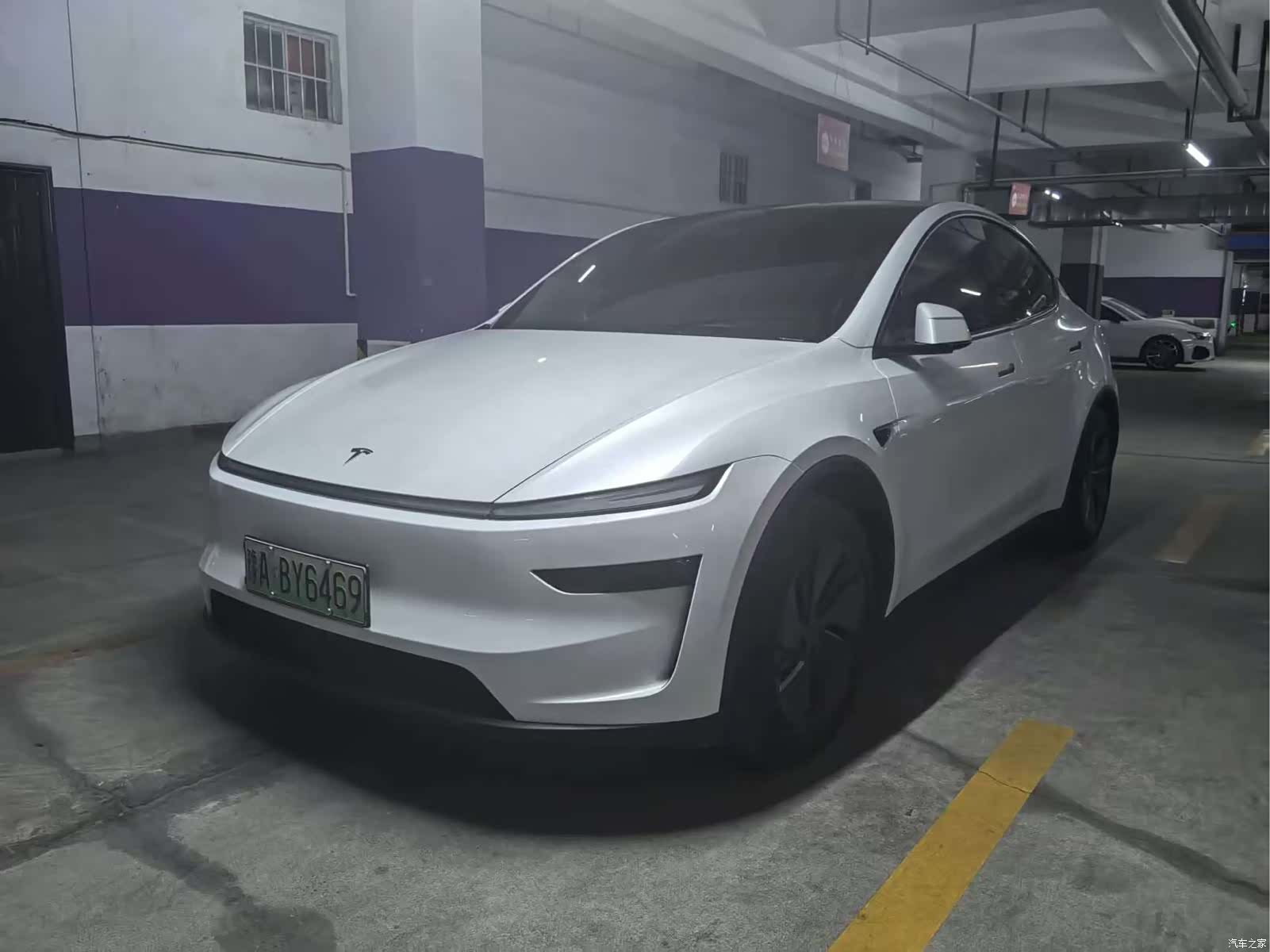 Tesla Model Y, 2025 1