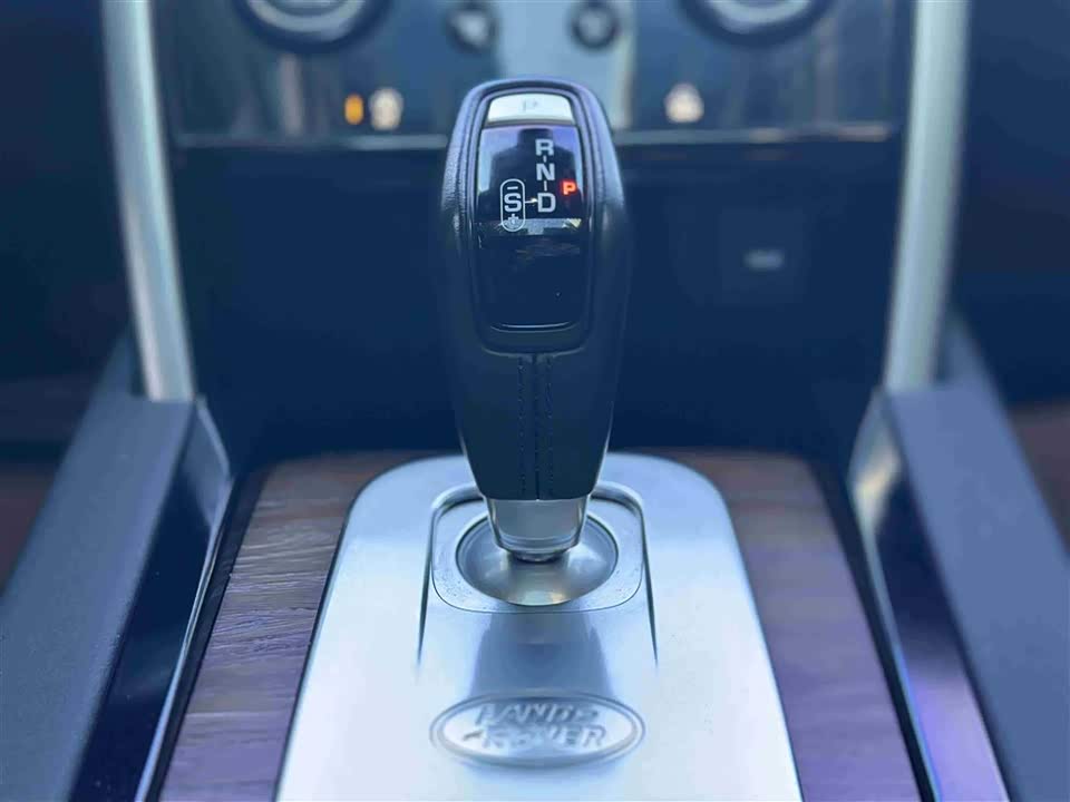 Land Rover Discover sports