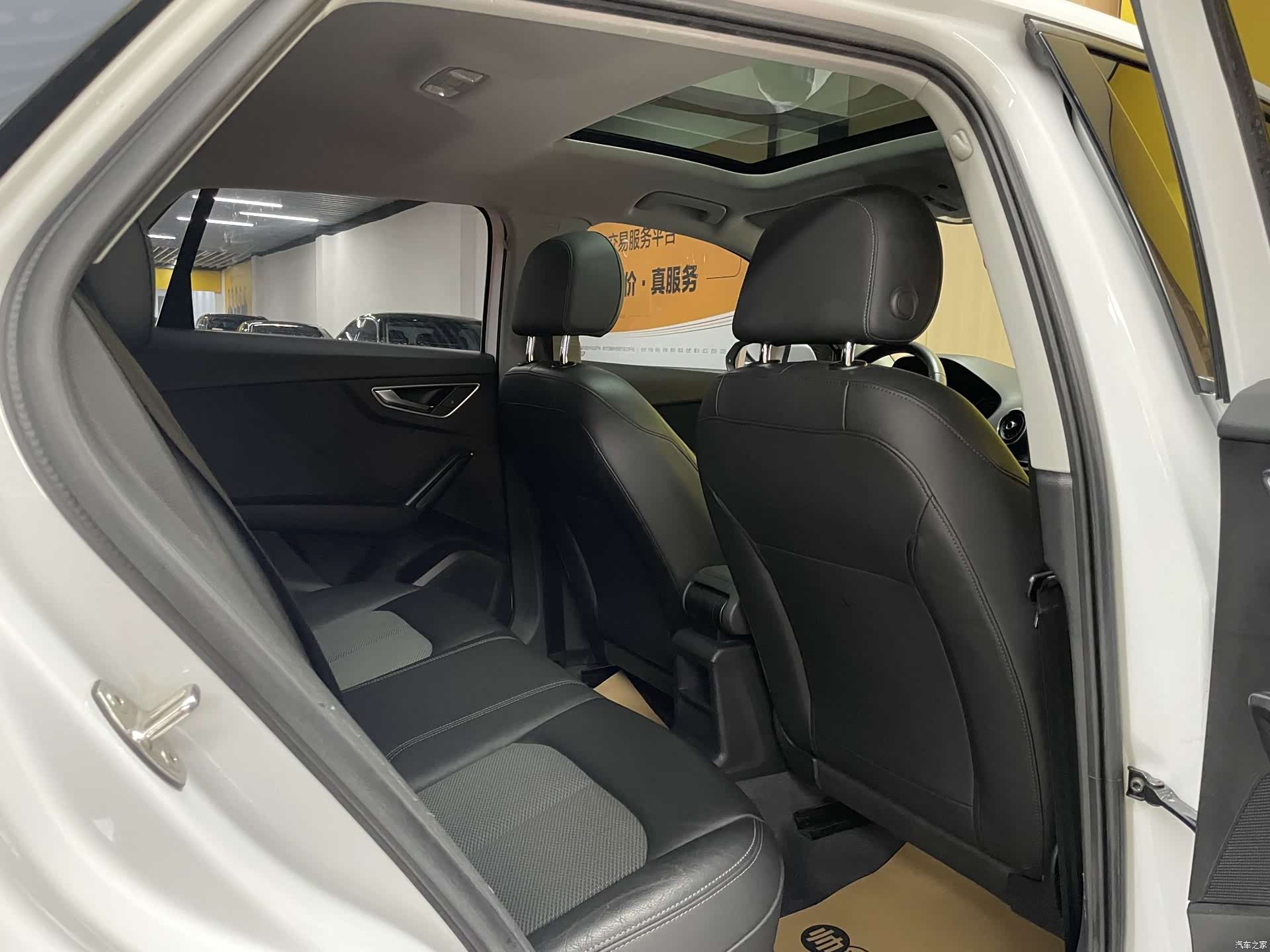 Audi Q2L, 2020 10