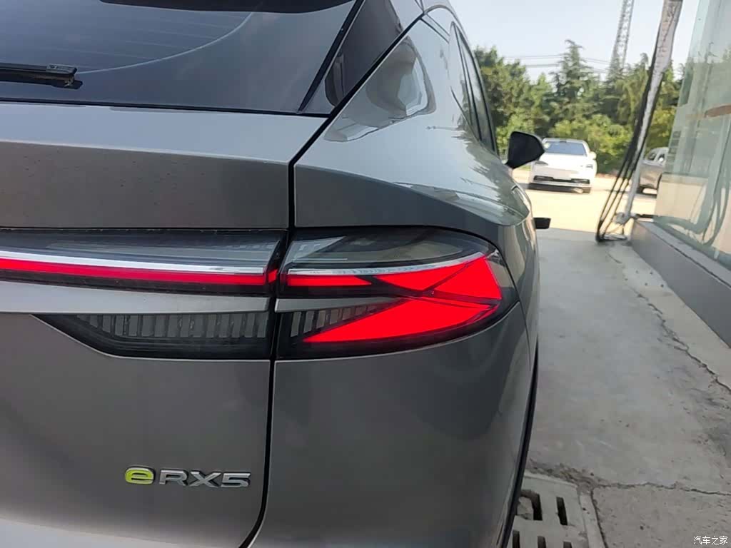 Roewe RX5, 2023 8
