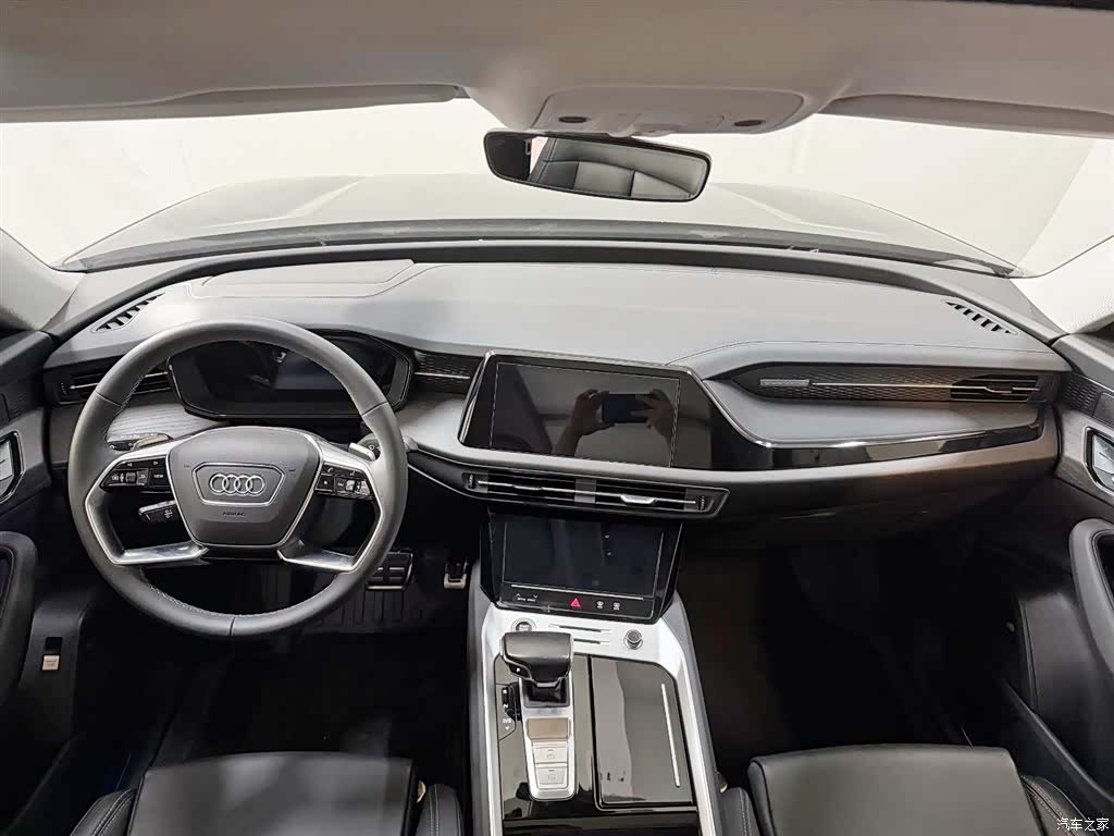 Audi Q6, 2025 6