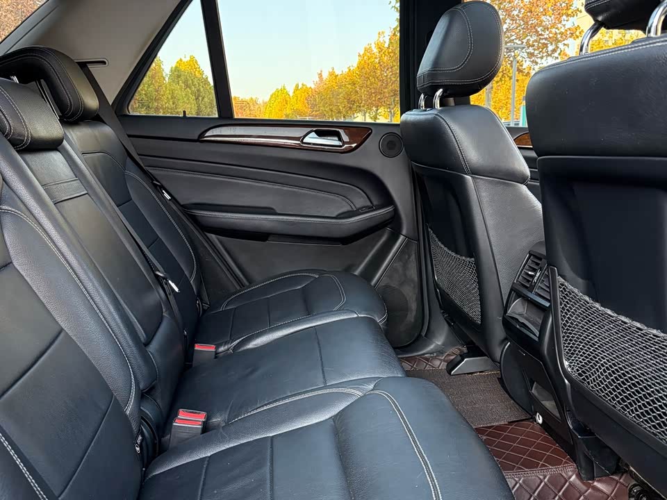 Mercedes-Benz M class