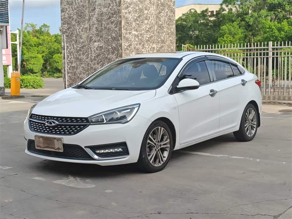 Chery Arrizo 5