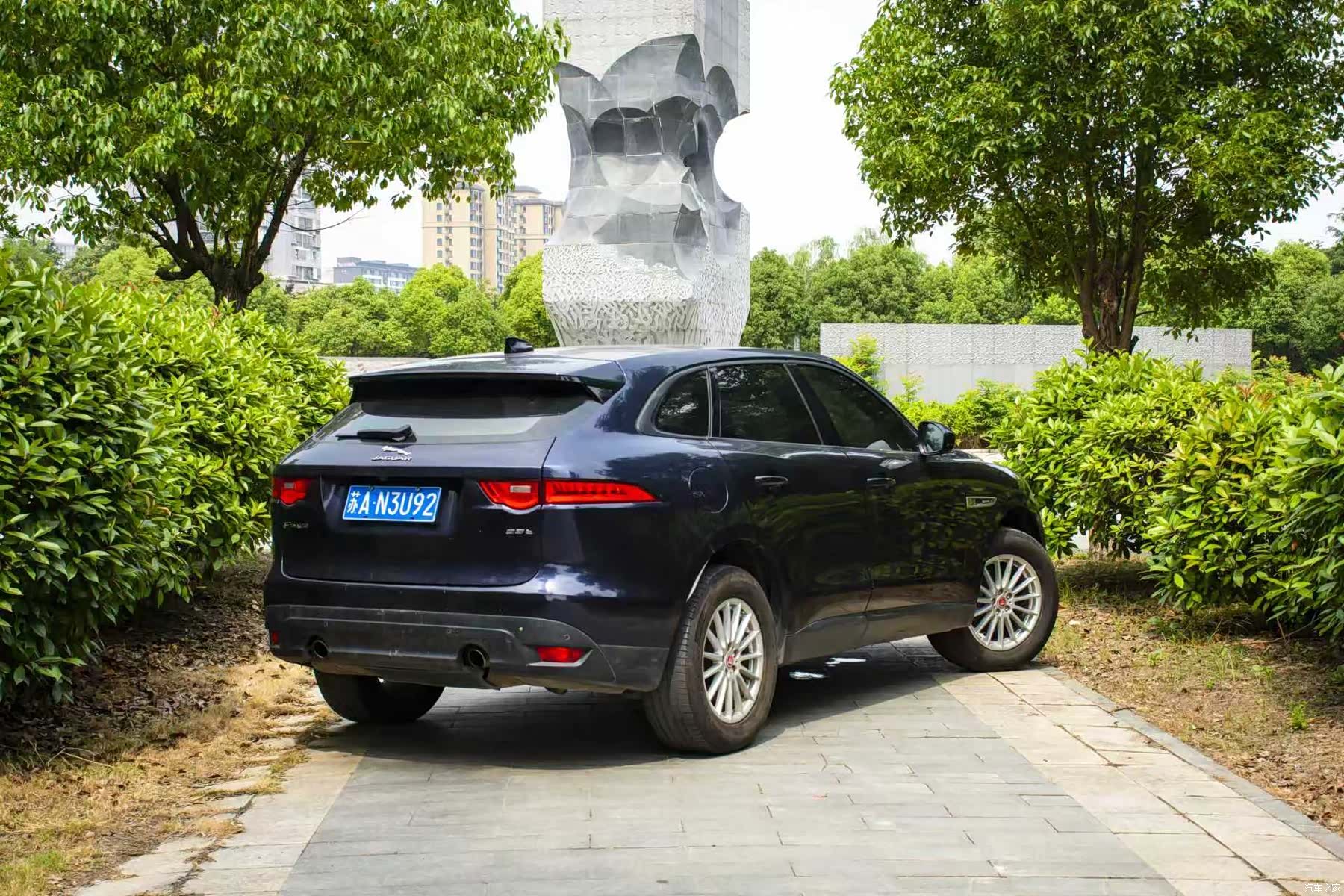 Jaguar F-PACE, 2017 3