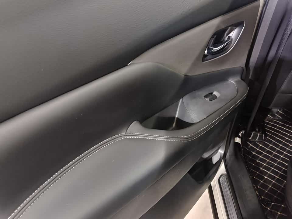 Nissan Loulan