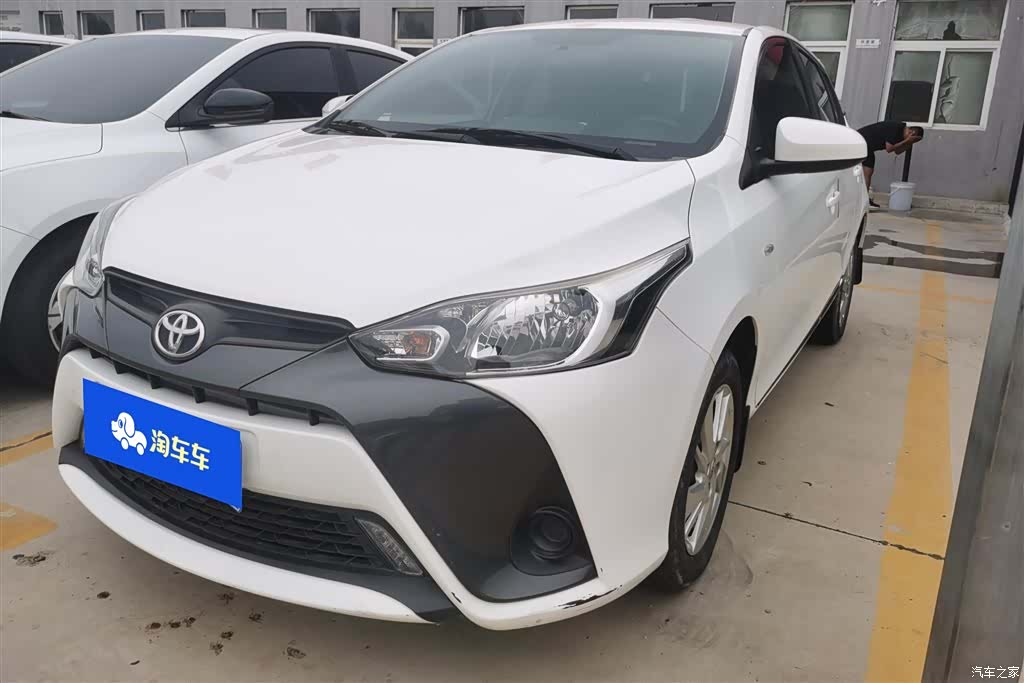 Toyota YARiS L
