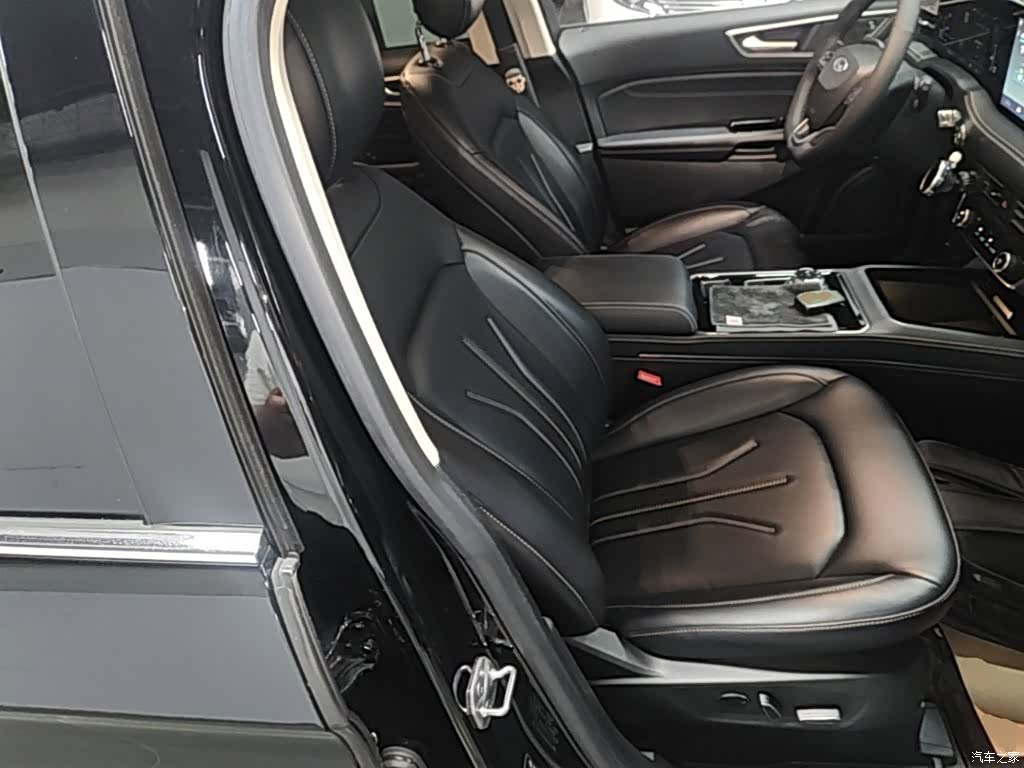 Ford Edge, 2023 25